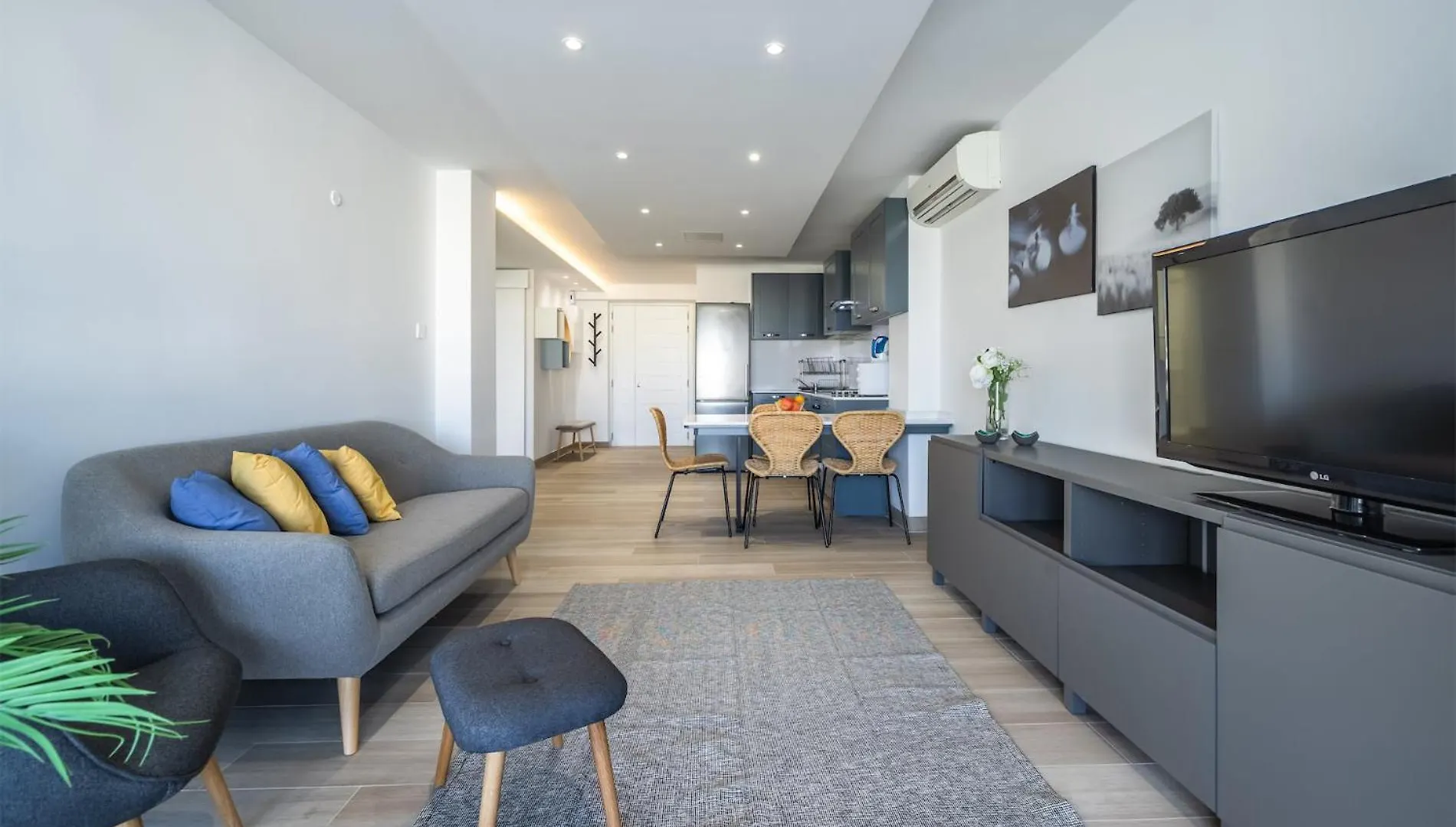 Deluxe Seaview Apartment Saint Julian's Malta